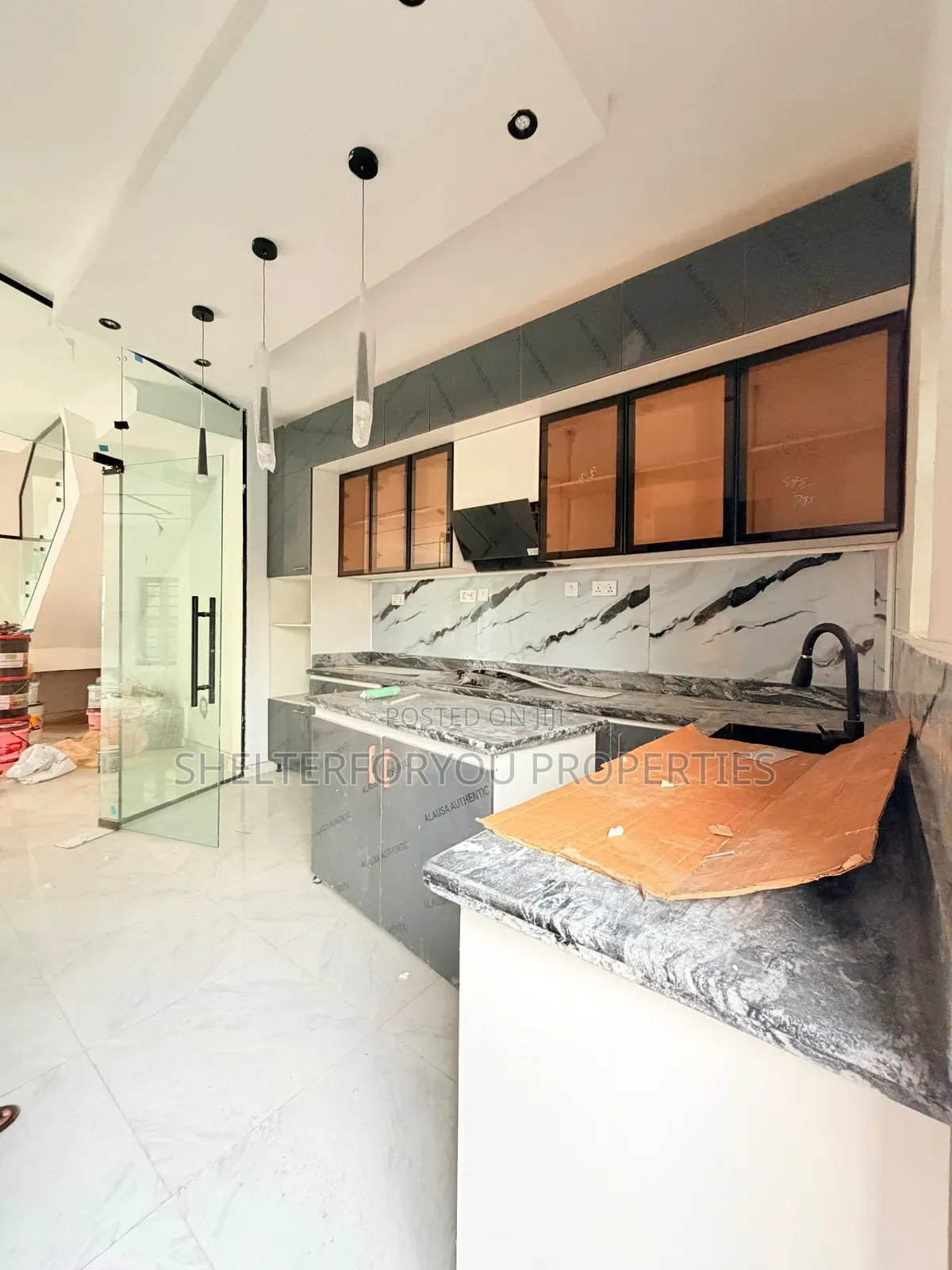 4bdrm Duplex in Mende for sale