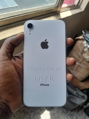 Apple iPhone XR 64 GB White