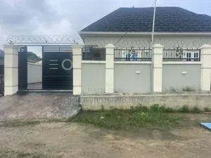 2bdrm Bungalow in Awoyaya for rent