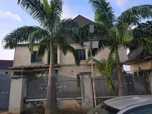 5bdrm Duplex in Dakwo District for sale