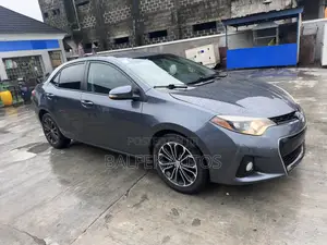 Toyota Corolla 2016 Blue