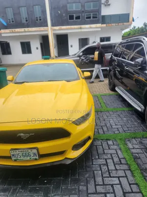 Ford Mustang 2017 Yellow