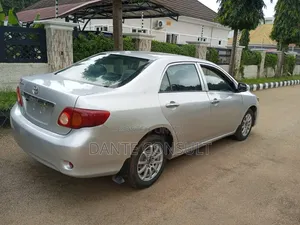 Toyota Corolla 2009 Silver