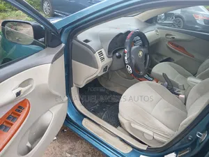 Toyota Corolla 2009 Green