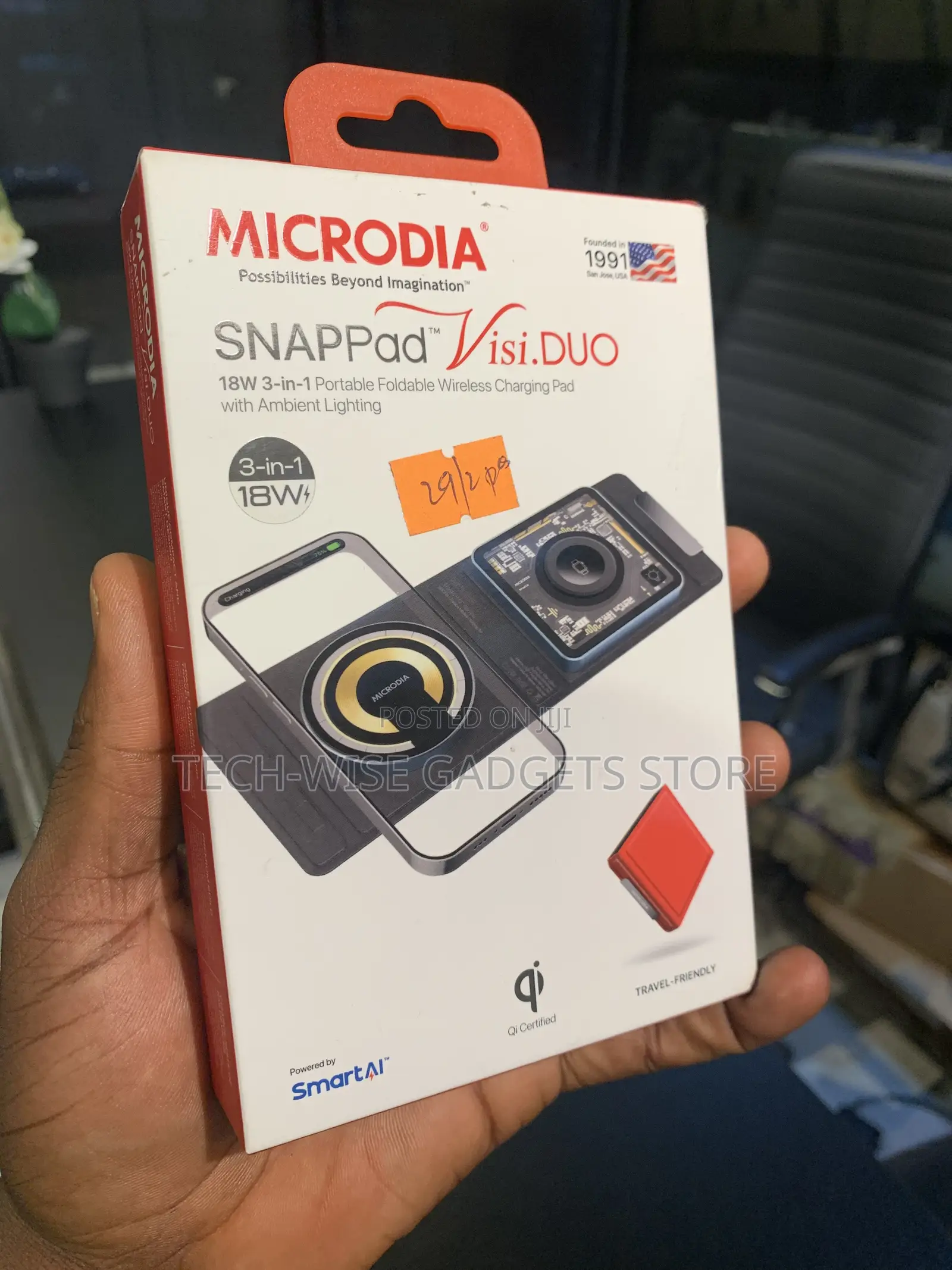 Microdia Snappad Visi.Duo, a 3-in-1 Foldable Wireless Charging Pad.