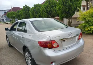 Toyota Corolla 2010 Silver