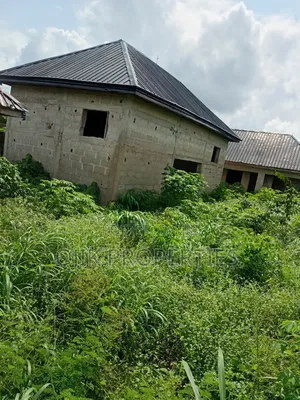 6bdrm House in Ojik Properties, Owerri for sale