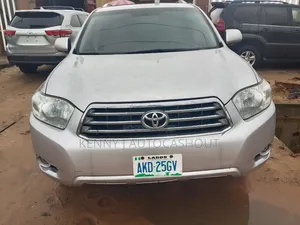 Toyota Highlander 2010 Silver