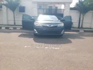 Toyota Camry LE 4dr Sedan (2.5L 4cyl 6A) 2013 Black