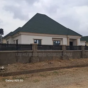 3bdrm Bungalow in Good Heart Estate, FHA for sale