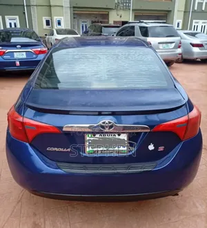 Toyota Corolla 2015 Blue