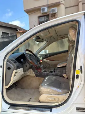 Lexus ES 350 2011 White