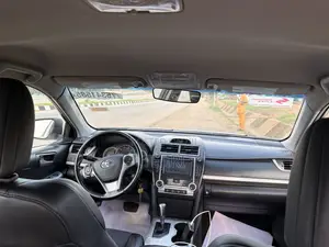 Toyota Camry SE 4dr Sedan (2.5L 4cyl 6A) 2014 White
