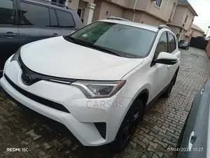 Toyota RAV4 2017 White