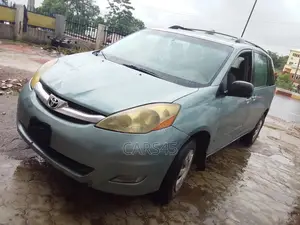 Toyota Sienna 2006 Silver