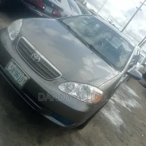 Toyota Corolla 2005 Silver