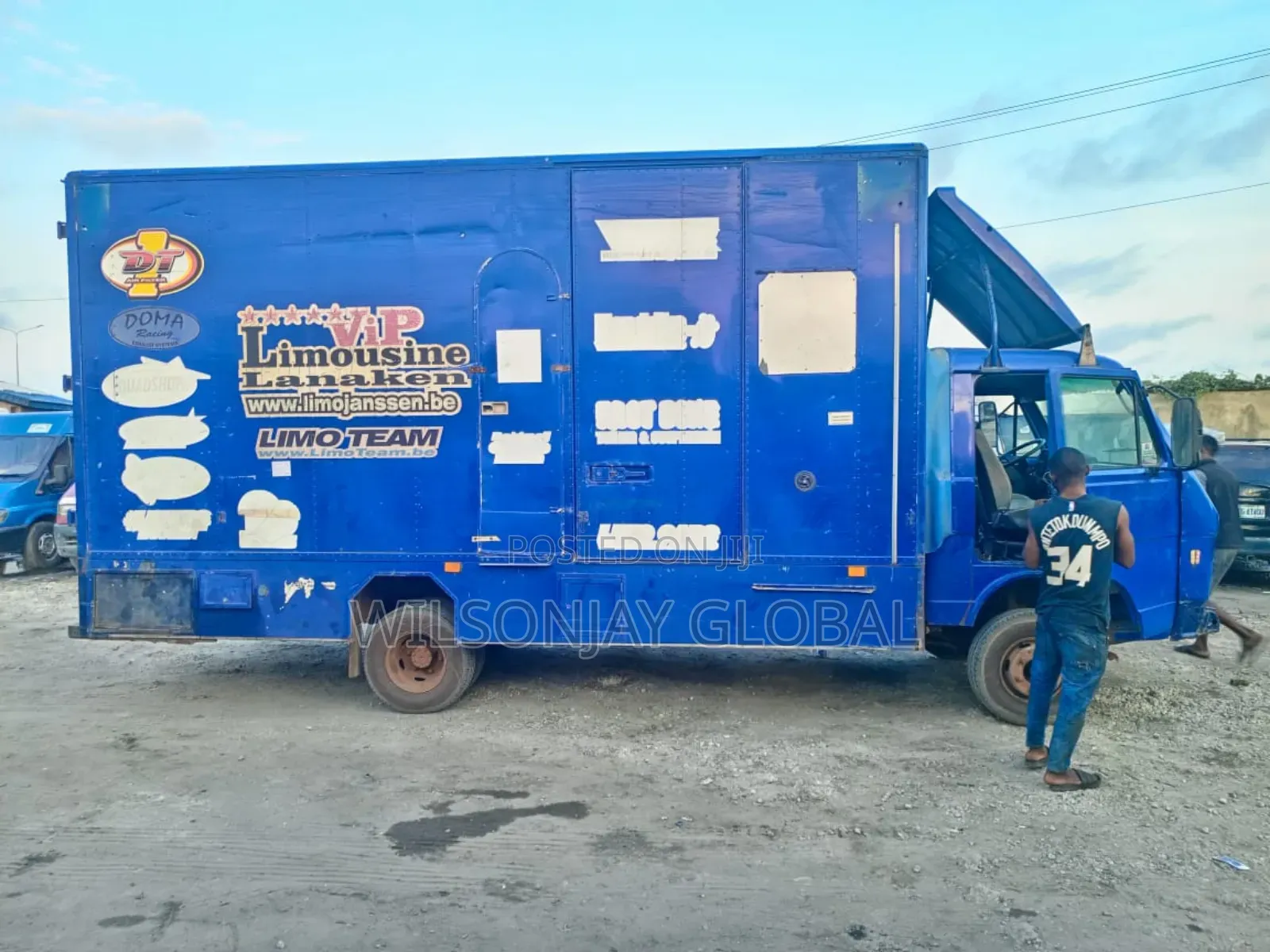 Mega Movers and Relocaion Services
