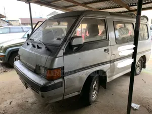 Mitsubishi L300 2001 Grey