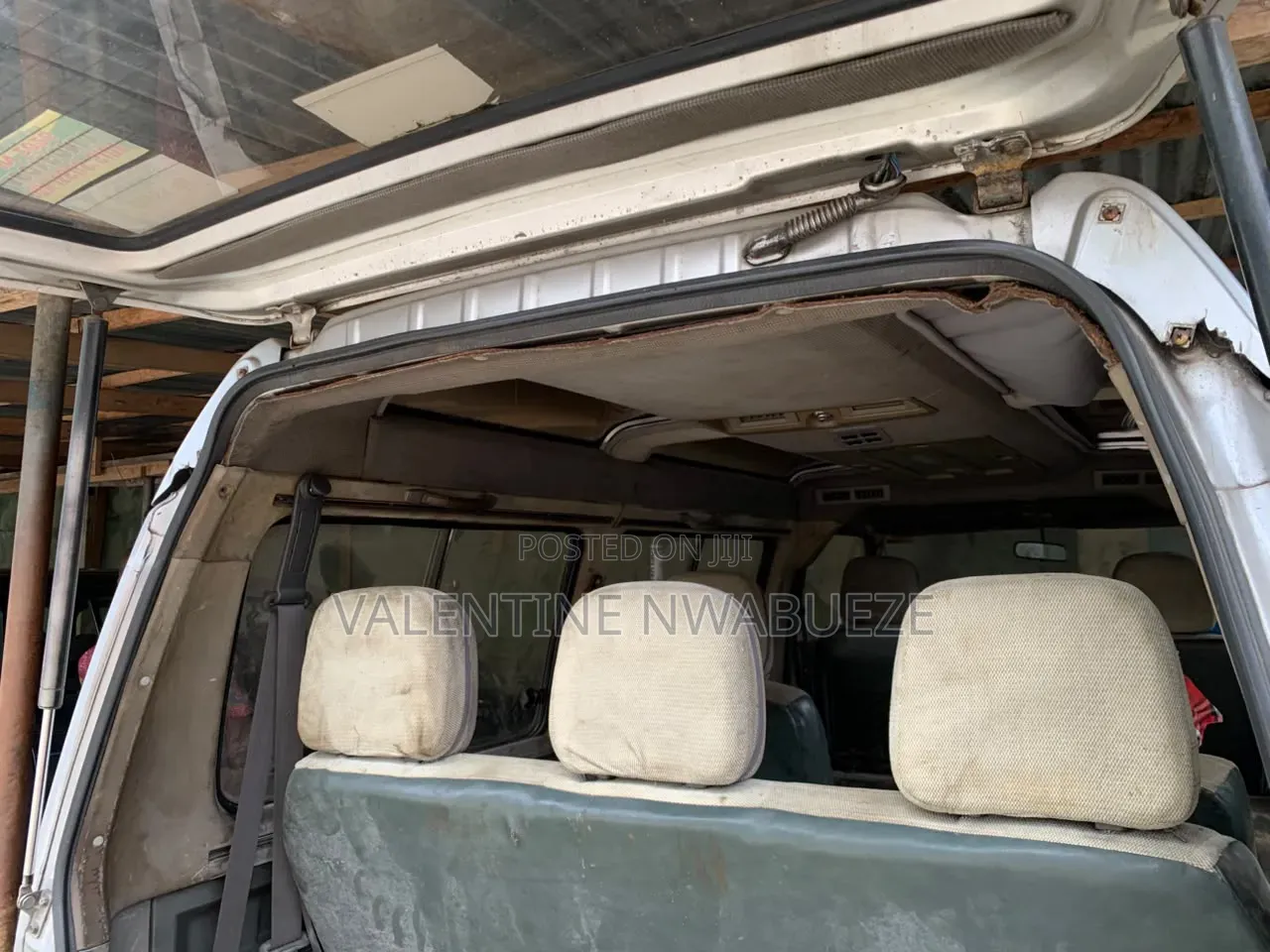Mitsubishi L300 2001 Grey