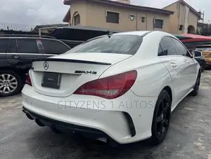 Mercedes-Benz CLA-Class CLA 250 4MATIC Sedan 2014 White