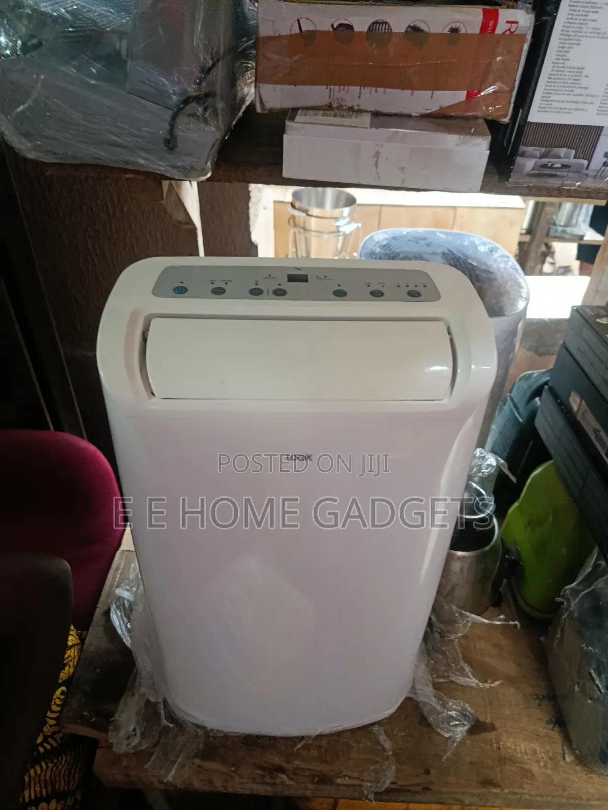 Logik L20dh24 Dehumidifier - White