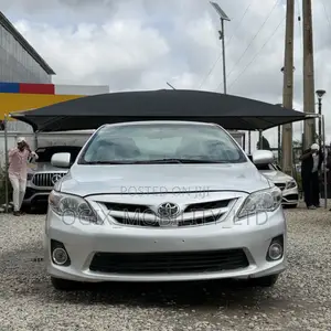 Toyota Corolla 2012 Silver