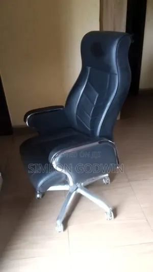 Clean Office Chairs and Gaming Tables at Give Away Price