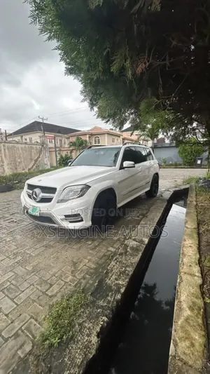 Mercedes-Benz GLK-Class 350 4MATIC 2014 White