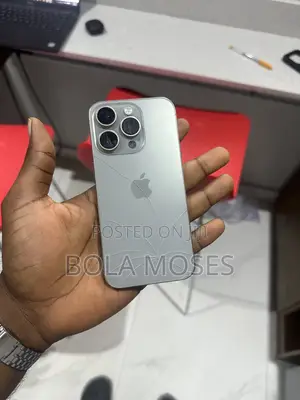 Apple iPhone 15 Pro 256 GB Gray