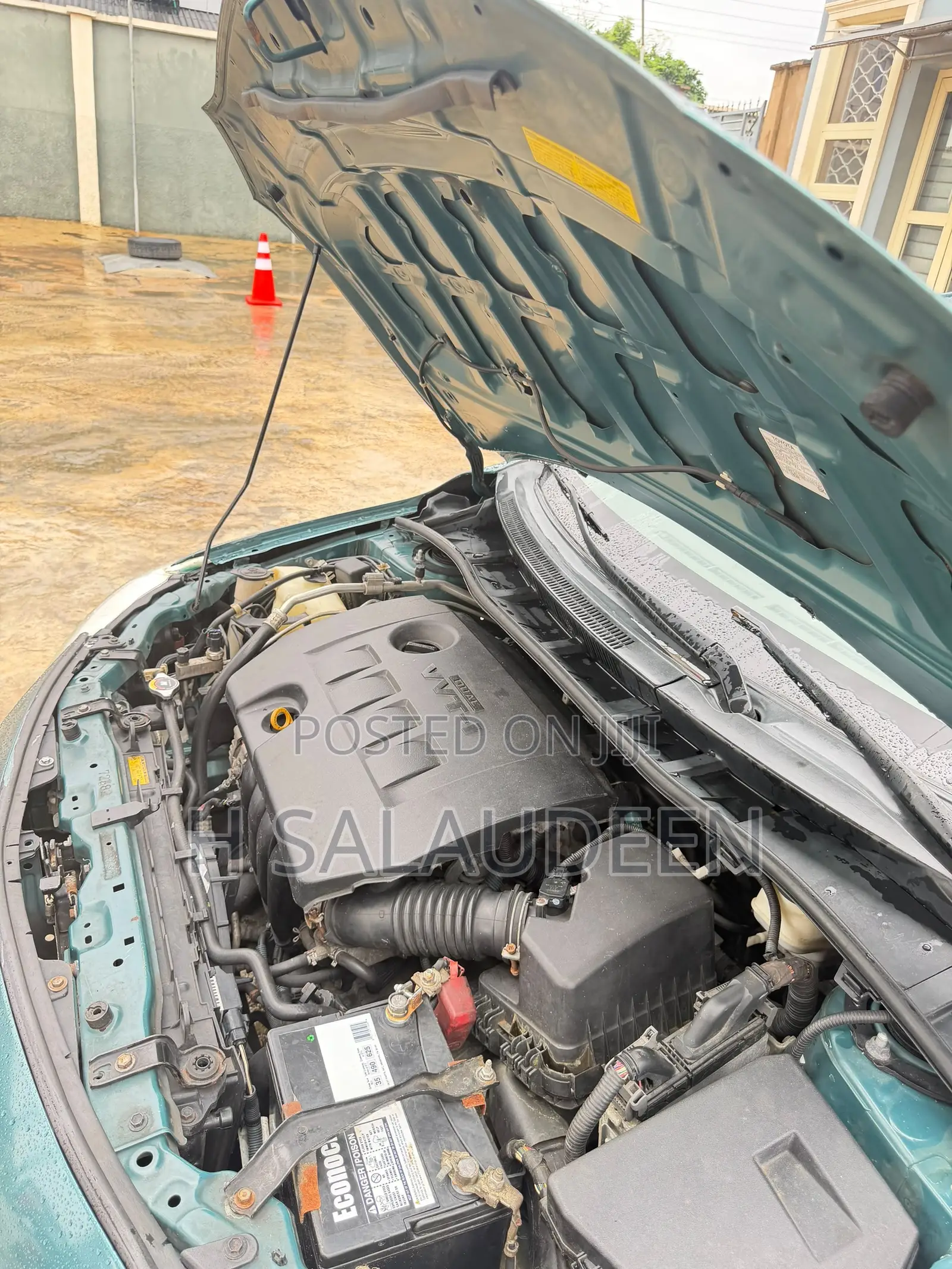 Toyota Corolla 2010 Green