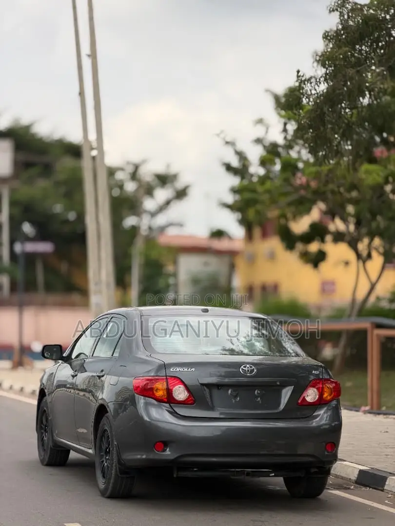 Toyota Corolla 2009 Gray