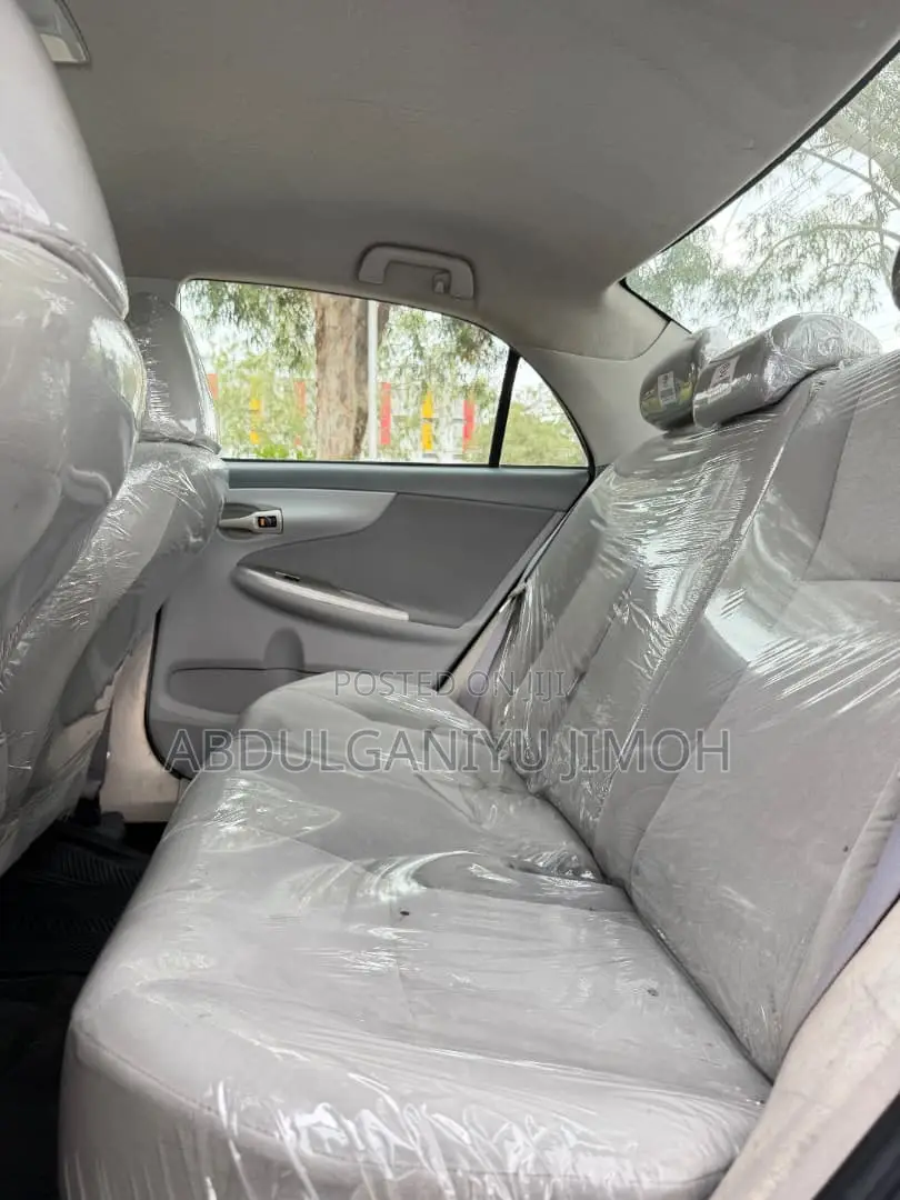 Toyota Corolla 2009 Gray