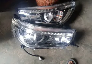 Head Lamp Hilux 2019 Led