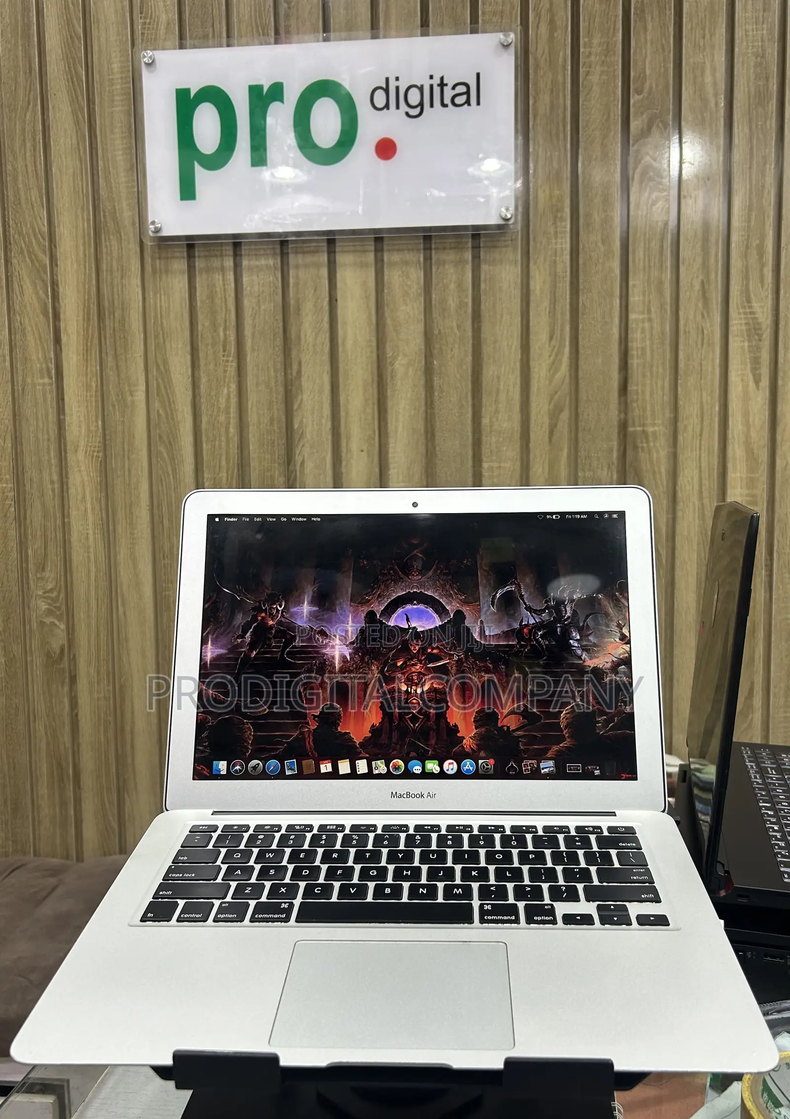 Laptop Apple MacBook Air 2015 4GB Intel Core i5 SSD 128GB