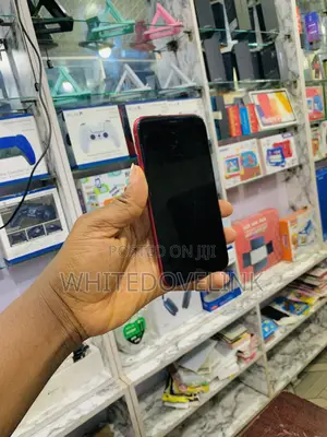 Apple iPhone 11 64 GB Red