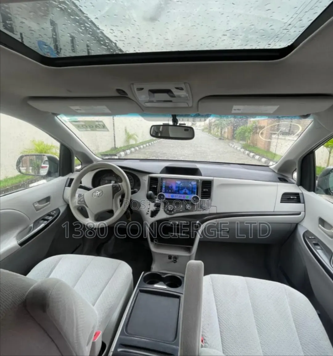Toyota Sienna 2011 Gray
