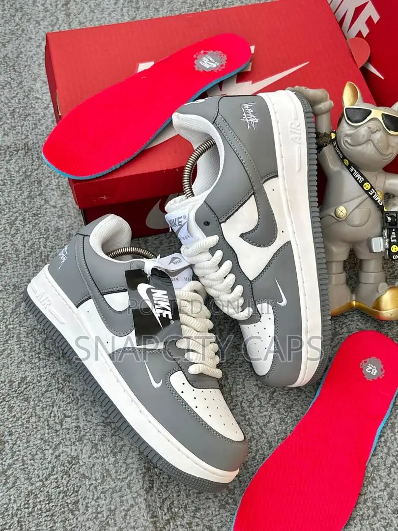 Nike Air Force 1