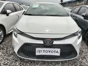 Toyota Corolla 2023 White