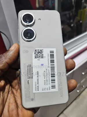 New Asus Zenfone 9 256 GB White
