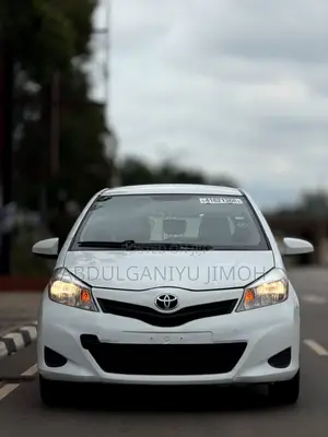 Toyota Yaris 2014 White