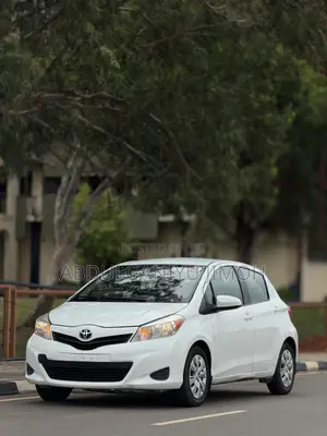 Toyota Yaris 2014 White