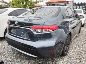 Toyota Corolla 2022 Gray