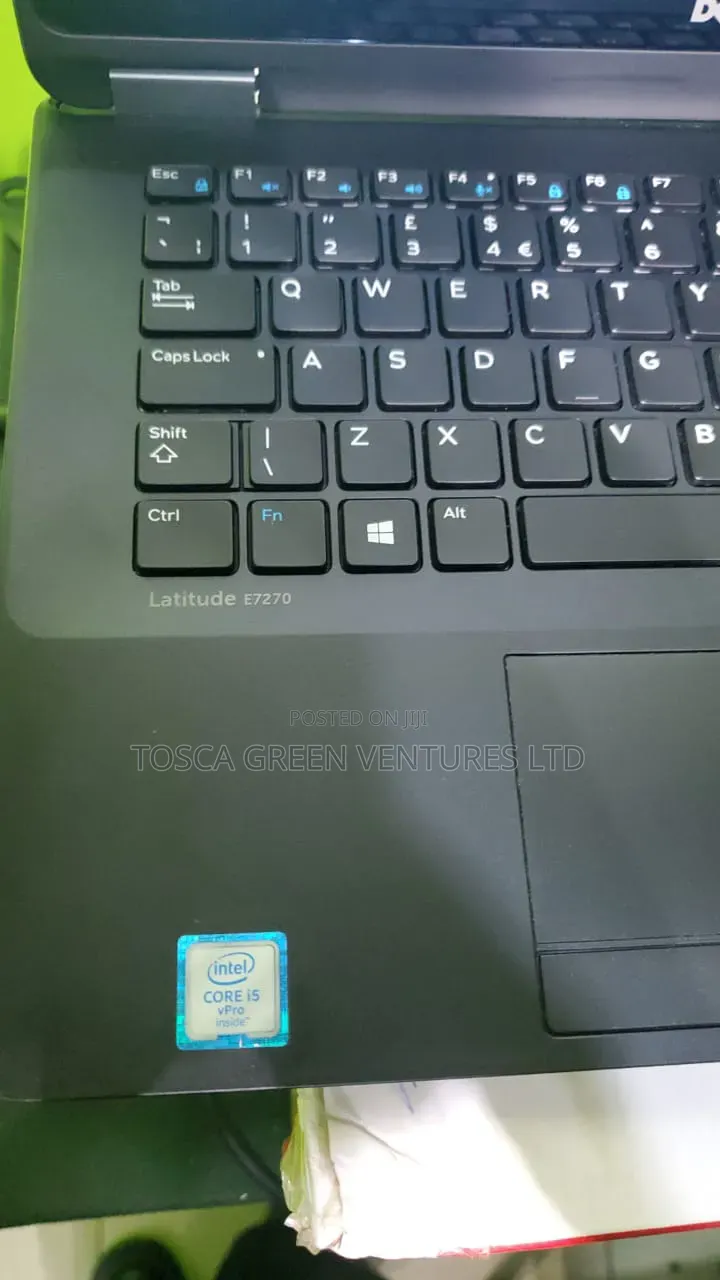Laptop Dell Latitude 12 E7270 8GB Intel Core i5 SSD 256GB
