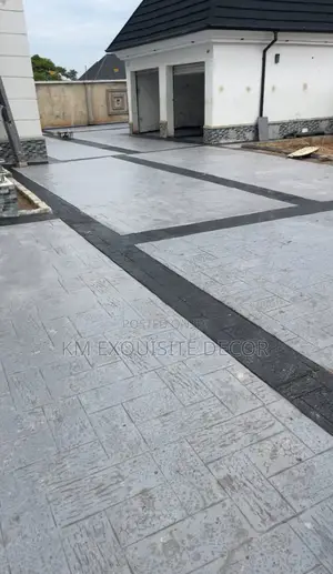 Black Strip Concrete in Lagos