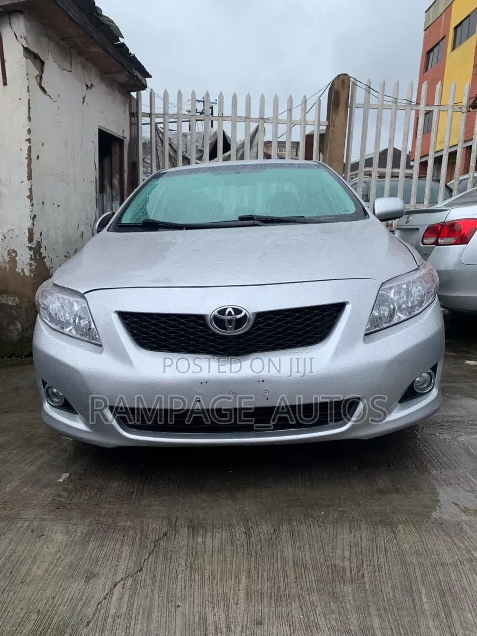 Toyota Corolla 2010 Silver