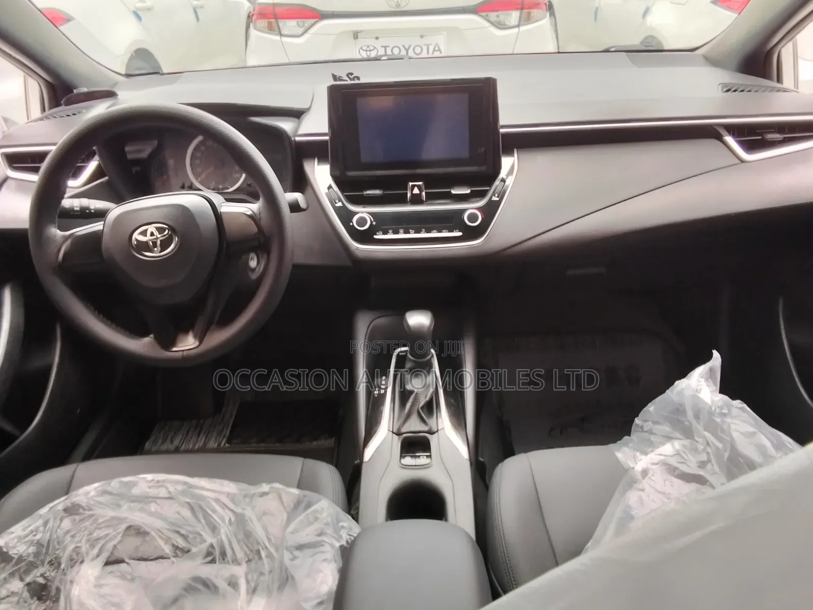 Toyota Corolla 2023 Off white