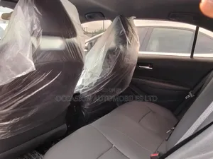 Toyota Corolla 2023 Off white