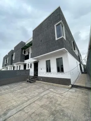 4bdrm Duplex in LSDPC Maryland Estate for sale