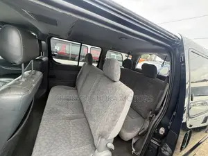 Toyota HiAce 2014 Blue