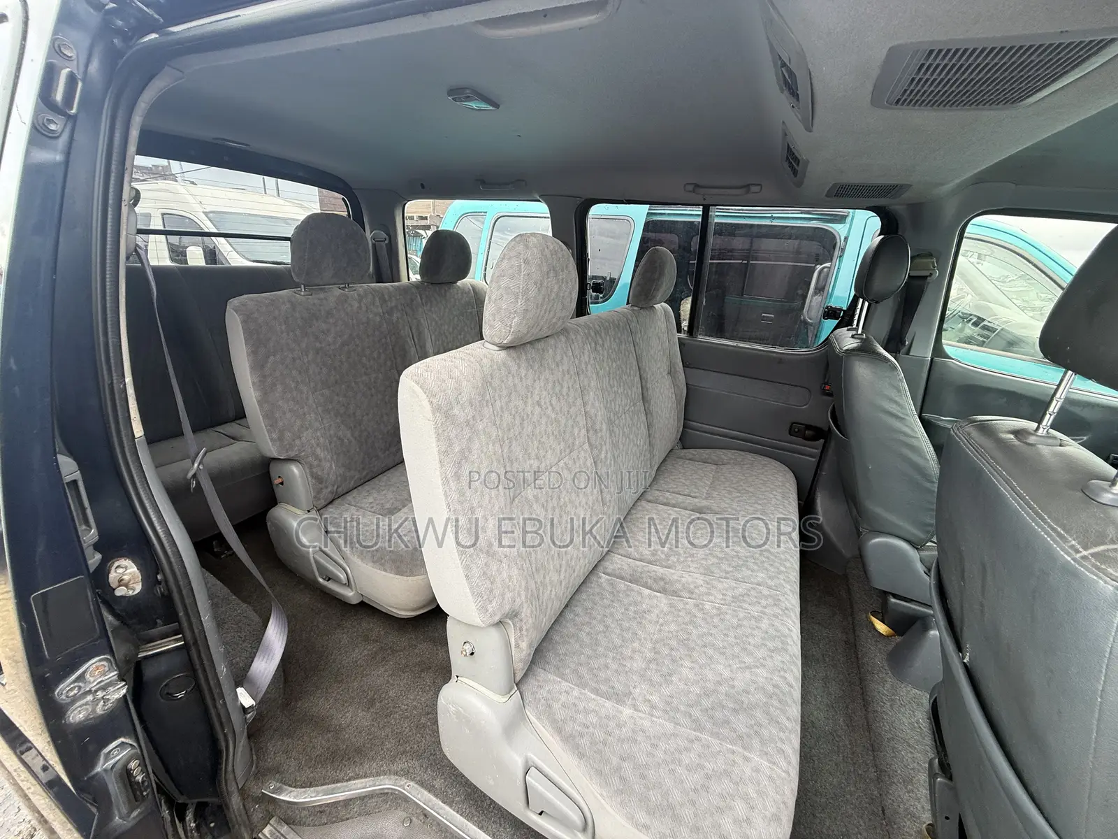 Toyota HiAce 2014 Blue